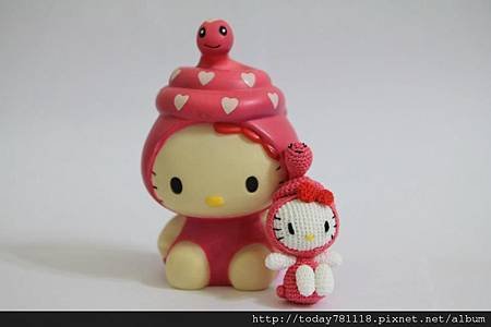 鉤針---蛇年Hello Kitty