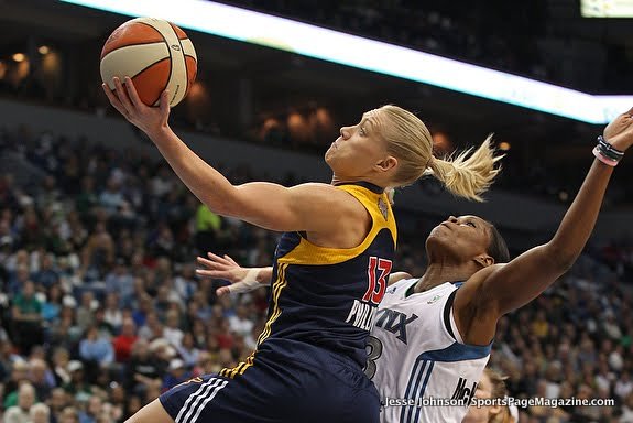 121014   Finals Game1 山貓 v.s 狂熱 - Erin Phillips