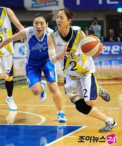 140328  冠軍戰  Game3  新韓 v.s Hansae - 金葵熙