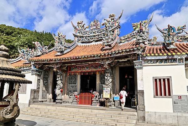 龜山壽山巖觀音寺