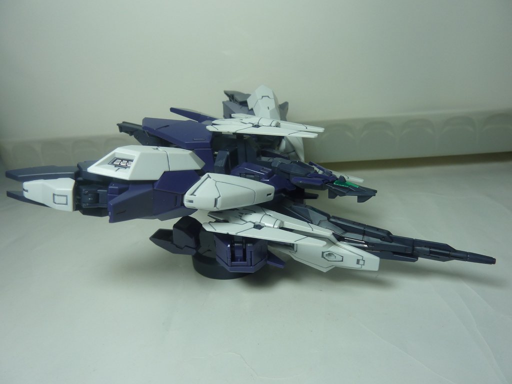 HG Uraven Gundam 天王星7式鋼彈
