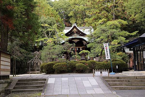 岡崎神社5.JPG