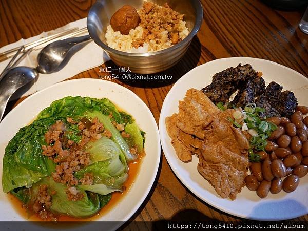 【彰化鹿港】悟時，鹿港老街新祖宮旁的清新小麵店。也有素食麵。