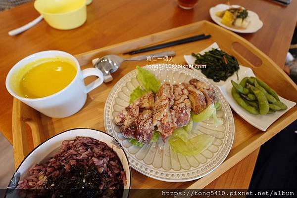 【彰化鹿港】輕輕的Softy蔬食簡餐咖啡。我一天來兩次! 龍