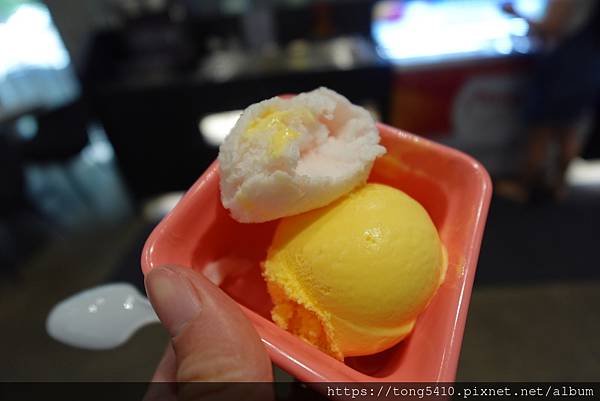 【台中沙鹿】炯炯特製牛排。清水模建築外觀氣派 用餐起來更加分