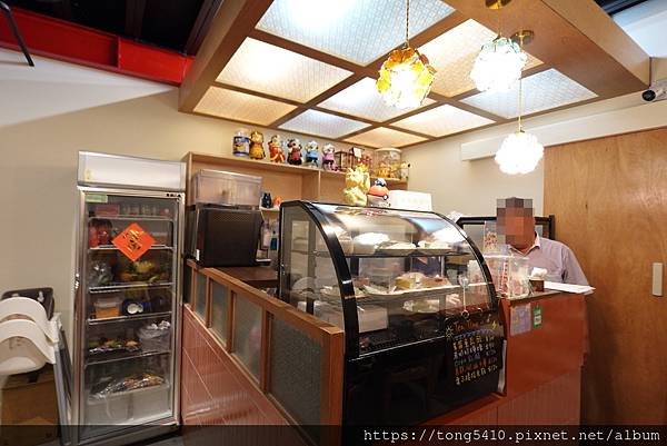 【彰化員林】富味美之家三義店。鳳梨蝦球 半顆鳳梨端上桌超吸睛