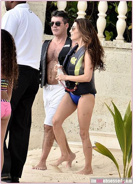 simon-cowell-in-barbados-6