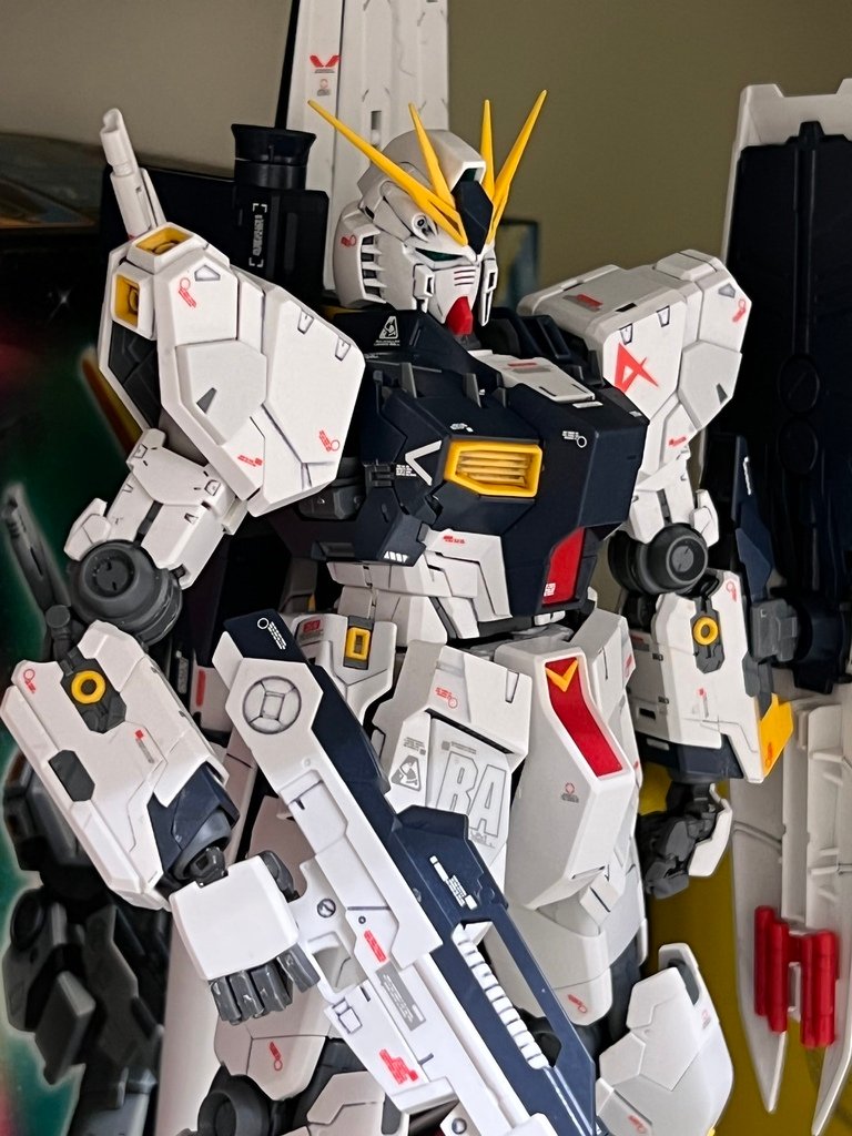 1/100 MG RX-93完工