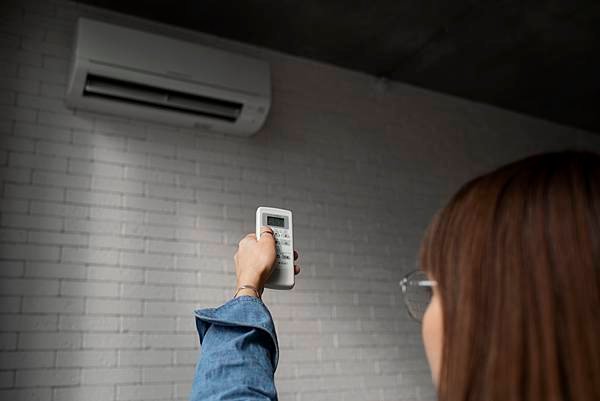 young-woman-using-home-technology.jpg