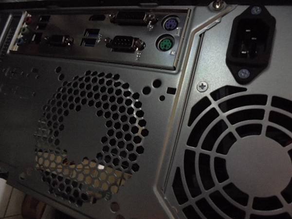 【專業版10】ASUS華碩ExpertCenter D5 T