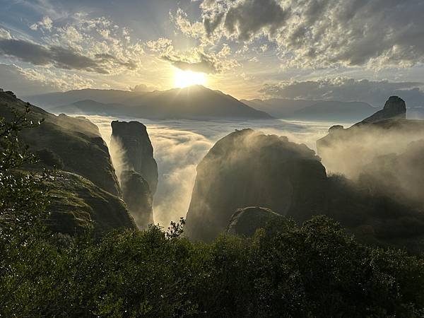 帶爸媽希臘🇬🇷冬季7天6夜自由行行程攻略-天空之城Meteo