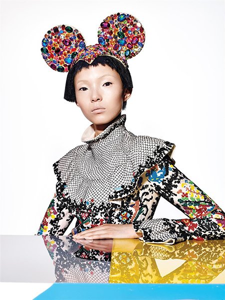 xiao-wen-ju-by-richard-burbridge-for-vogue-chine-january-2015-8