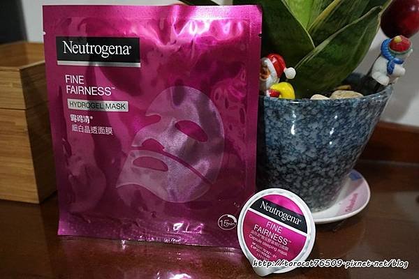 露得清 細白晶透面膜X膠褰細白面膜.jpg