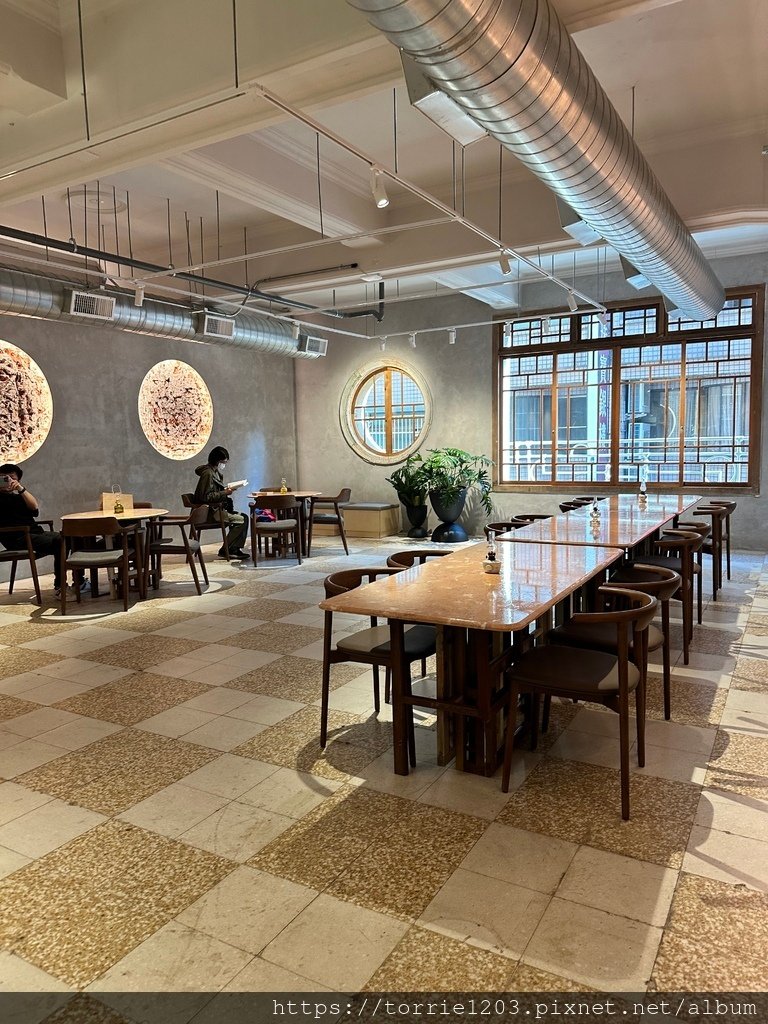|景。新竹|新竹人的首間百貨公司,90年老屋新舊交融亮眼再出