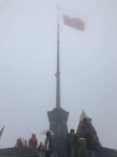 潘西邦峰