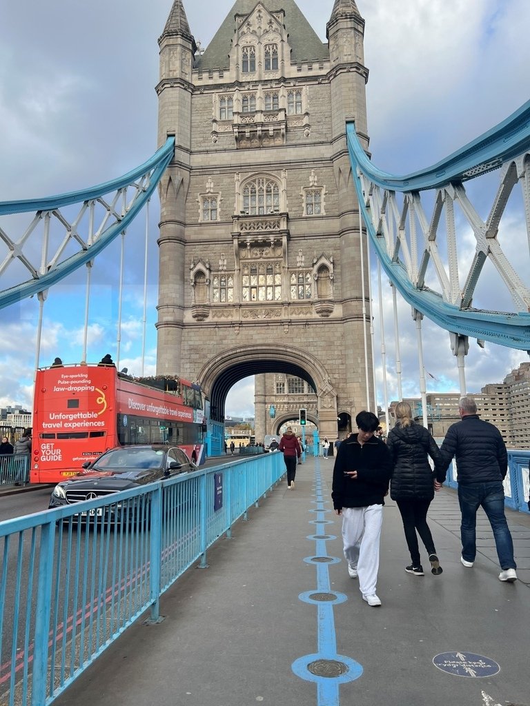 🩵一個人到英國旅行十六天~DAY4(真正獨旅第一天、倫敦塔橋
