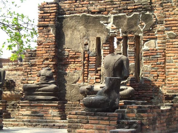 Wat Phra Mahathat 的遺跡