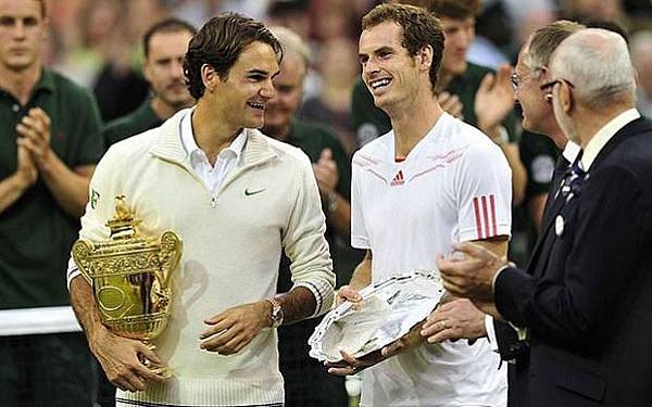 Federer_2012_Wimbledon_05