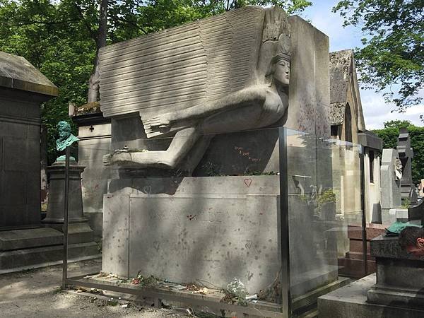 20150528_iPhone_Pere_Lachaise_060.jpg