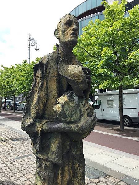 20150604_Dublin_City_Walk_119.jpg