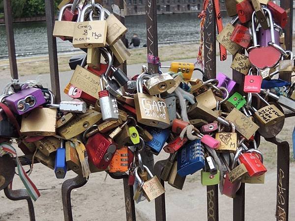 20150608_Nikon_Berlin_Wall - 09.jpg