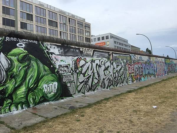 20150608_iPhone_Berlin_Museum_Wall_179.jpg