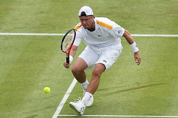 lleyton-hewitt-grass.jpg