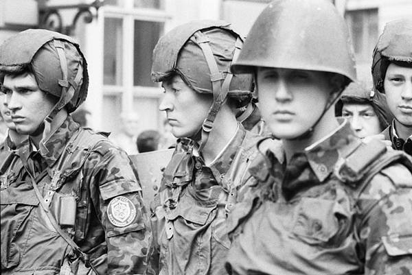 MVD Interior Army during the 1991 August (5).jpg