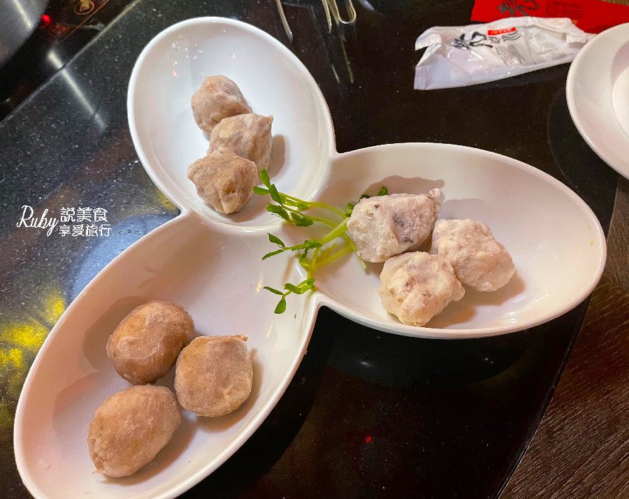 【中山區美食】老四川巴蜀麻辣燙，麻辣豆腐無限續加，招待的招牌