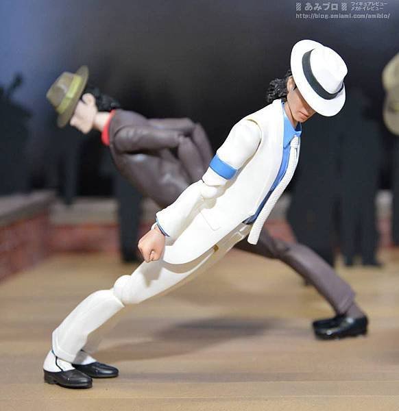 S.H.Figuarts Michael Jackson Smooth Criminal-4