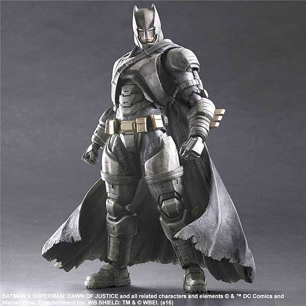 PlayArts改 重裝蝙蝠俠Armored Batman