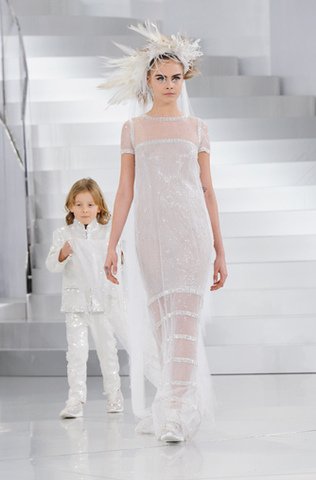 chanel-spring-summer-2014-haute-couture-looks-17