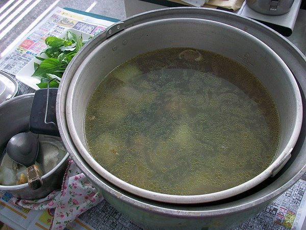 冬瓜蛤蠣燉雞湯