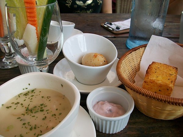 鳥人餐廳美味午餐