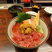 函館丼1800円