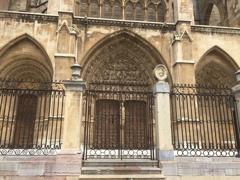 L_004.JPG