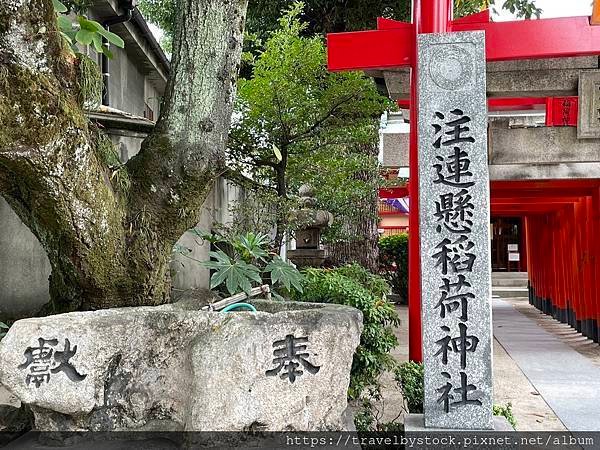 櫛田神社與博多祇園山笠夏日男性奔放的競爭活動