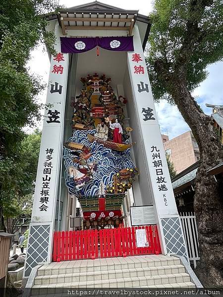 櫛田神社與博多祇園山笠夏日男性奔放的競爭活動