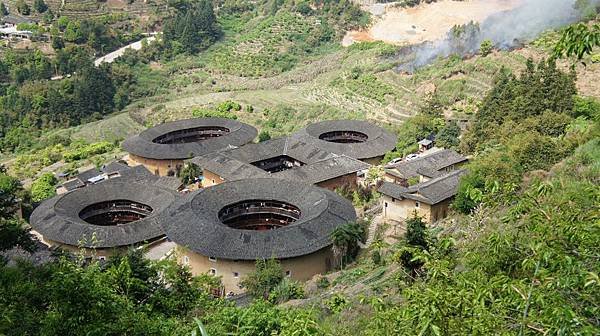 福建南靖土樓(四菜一湯