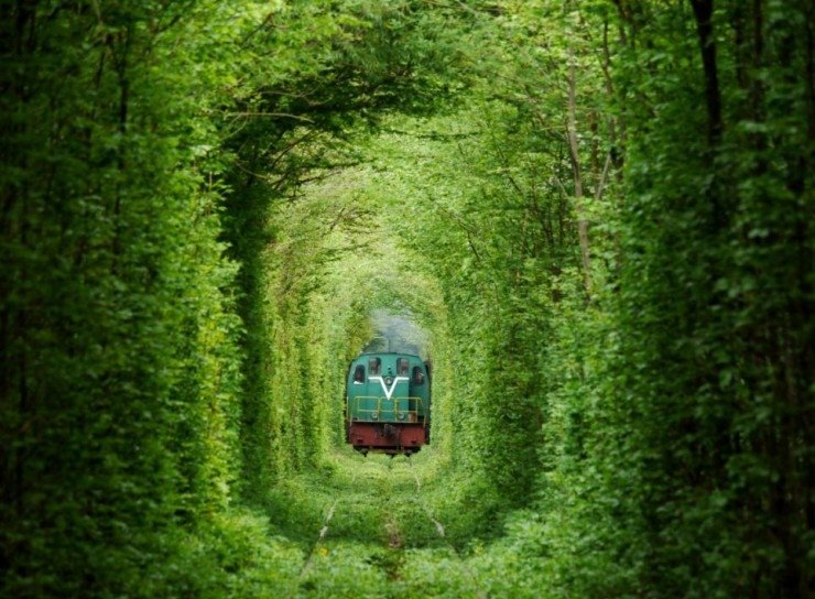 Romanian Tunnel Of Love02