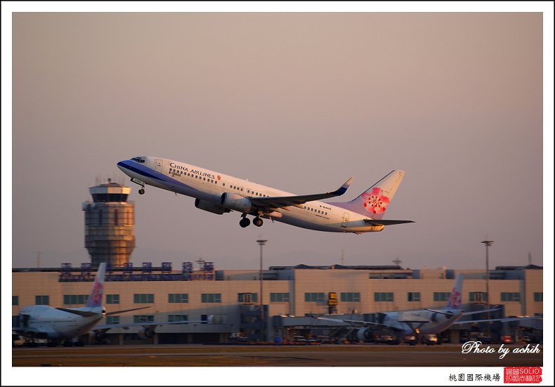 中華航空B-18605客機002.jpg