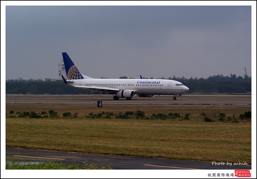 美國大陸航空N14235客機.jpg