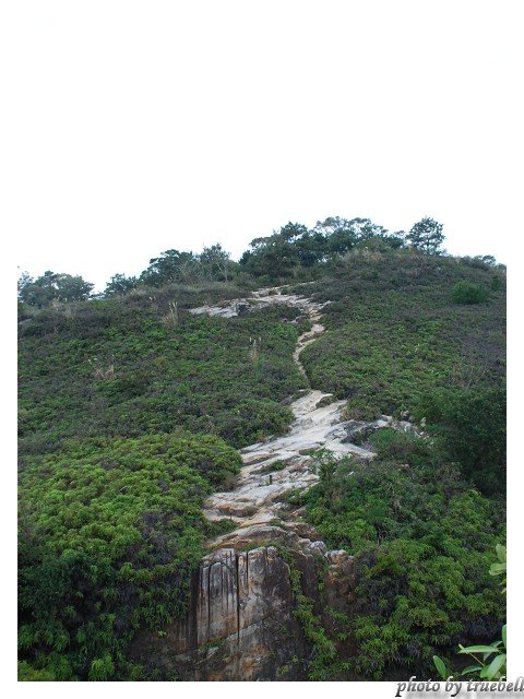 通往唭哩岸山