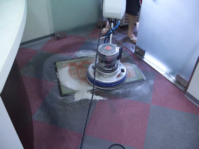 台北台灣大學國際事務處－辦公室清潔（地毯清洗）
