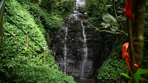 新北汐止-秀峰瀑布