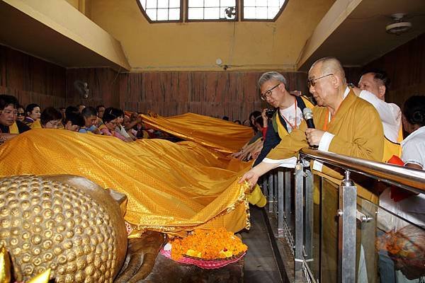 AA2018-0308-拘尸那羅-05-大涅槃寺 披衣儀典07.jpg