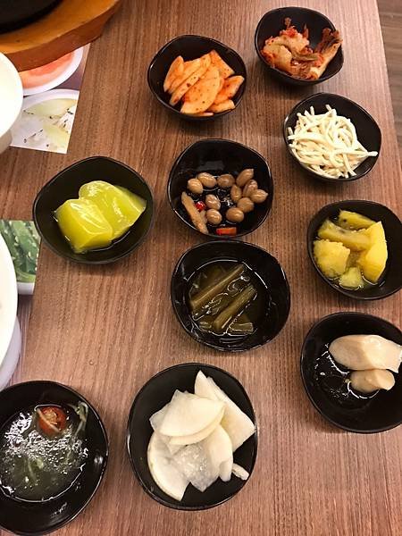 LINE_ALBUM_20220423朝鮮味韓國料理_220607_4.jpg