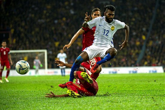 dapatkan keuntungan instrumen bandar bola