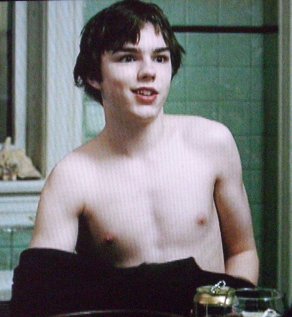 nicholas_hoult_1279396595