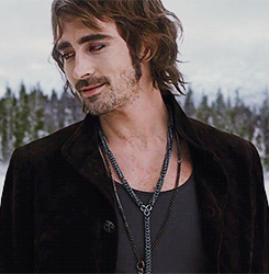 tumblr_mj7o7rzmu91rmnmfuo3_r2_250.gif